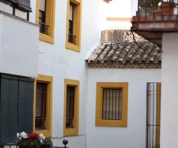 Saravia Only Families *