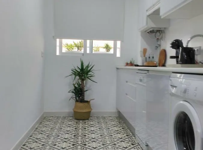 Saravia Only Families *