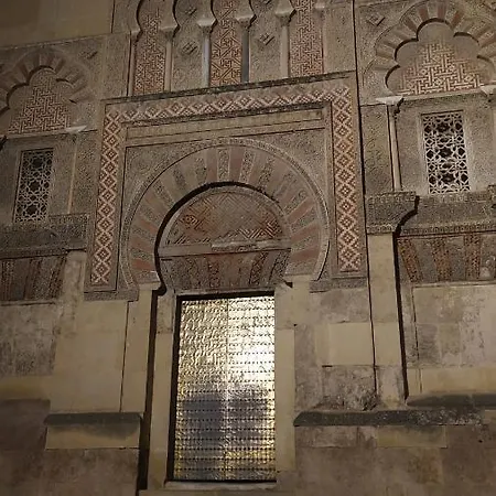 Saravia Only Families شقة