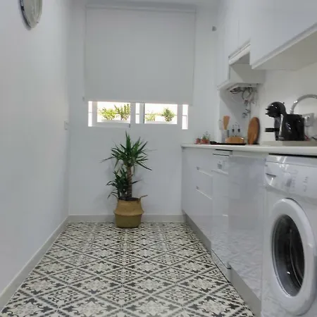 Saravia Only Families *