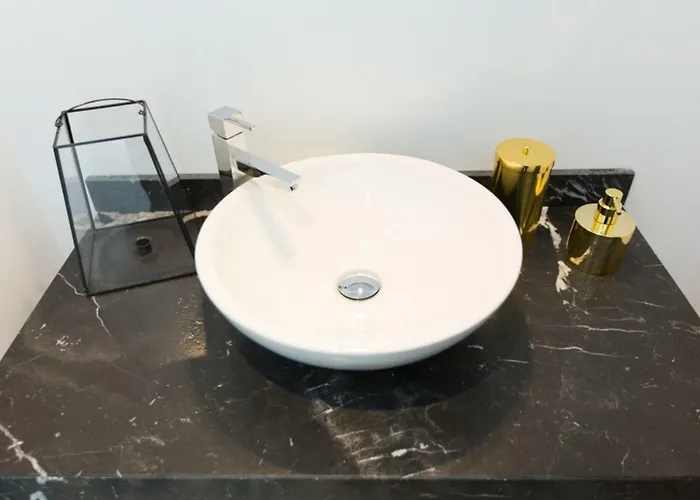 Saravia Only Families