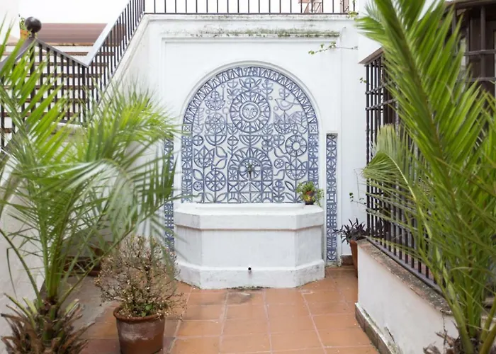 Saravia Only Families